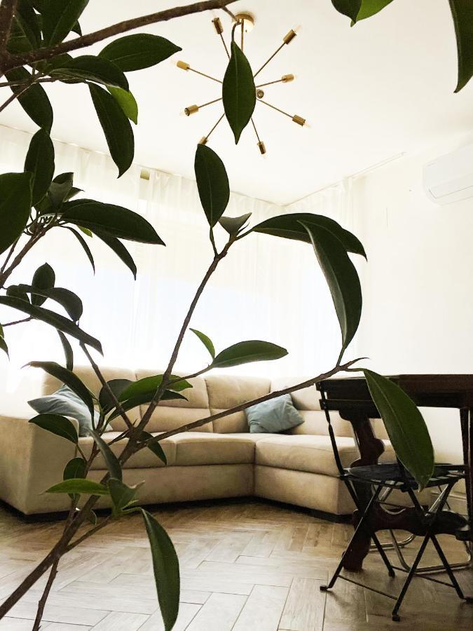 Suitesflores - Bright And Cozy Apartment In Verona Eksteriør billede