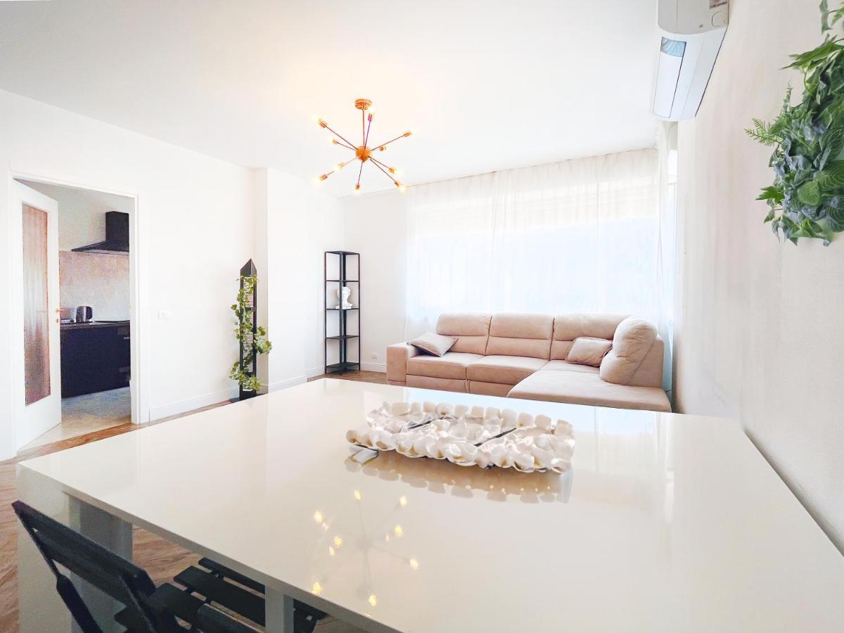 Suitesflores - Bright And Cozy Apartment In Verona Eksteriør billede